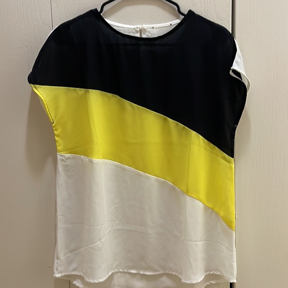 Bundle of 4 yellow blouses - Picture 4 of 4